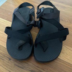Black Chacos 7W